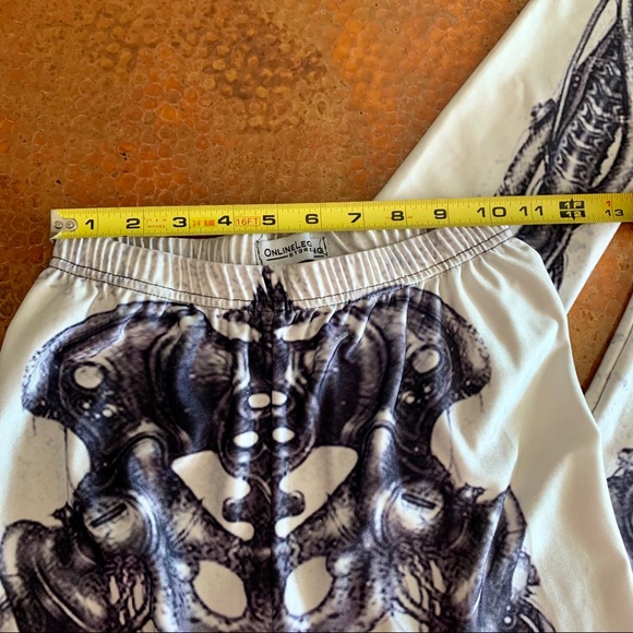 X-Ray Leggings - Picture 6 of 7